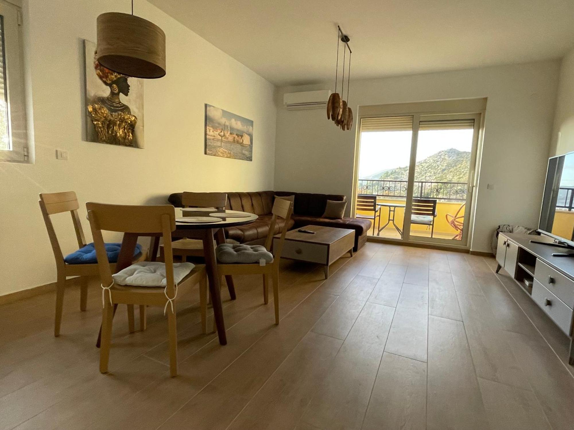 Lux Apartment Amarin Pržno Exteriör bild
