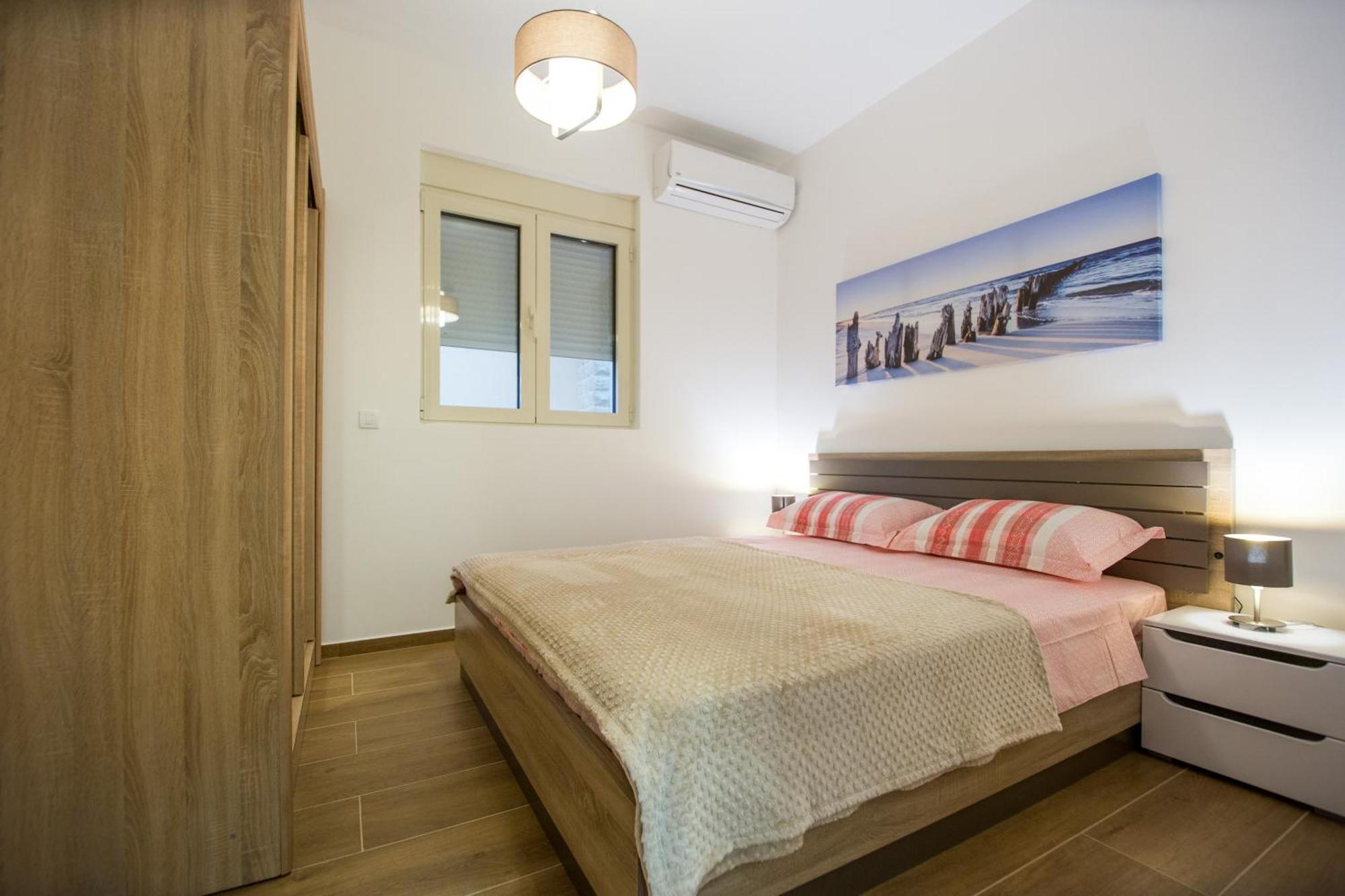 Lux Apartment Amarin Pržno Exteriör bild